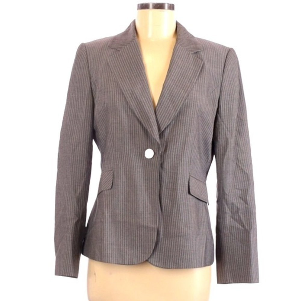 Tahari ASL 8 grey pinstripe one button blazer